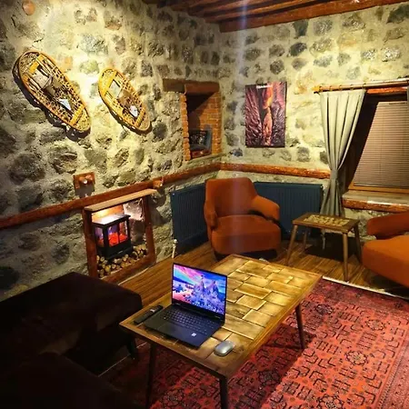 Minka House