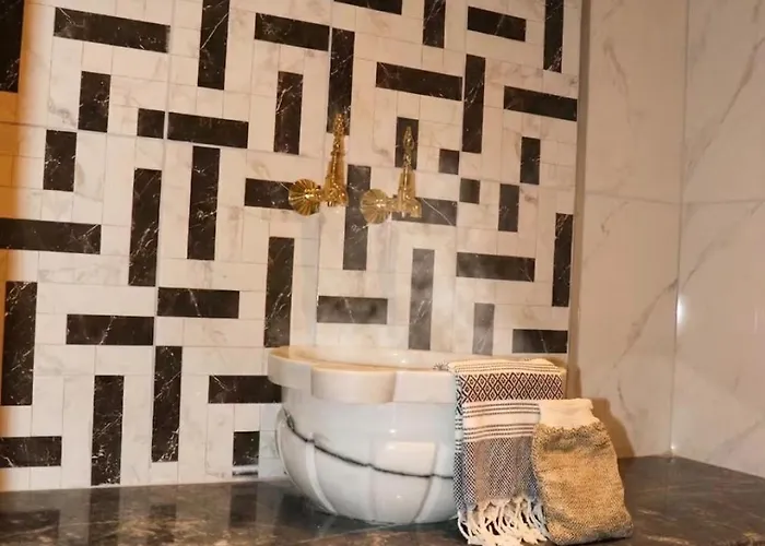 Шале Minka House